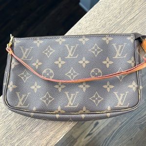 Louis Vuitton mini bag